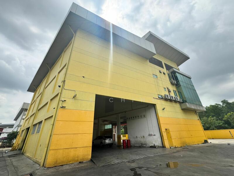 Untuk Disewa - 21,000sf CORNER 3sty Detached Factory Industrial Park Shah Alam