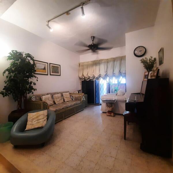 Untuk Dijual - 2-storey Terrace House at SS18