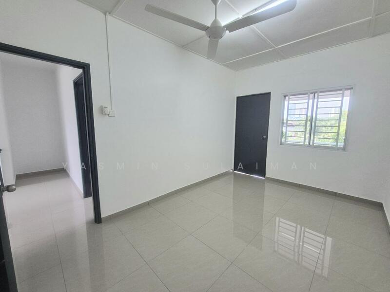 Untuk Dijual - FACING OPEN Double Storey Terrace Seksyen 10 Shah Alam