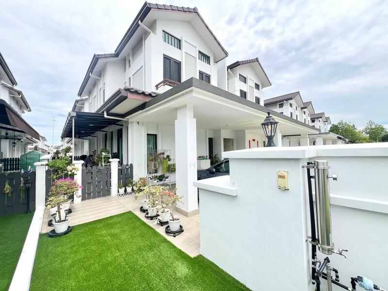????Facing Open????Fully RenovatedDouble Storey Semi D Cluster Tenderfields Eco Majestic Semenyih