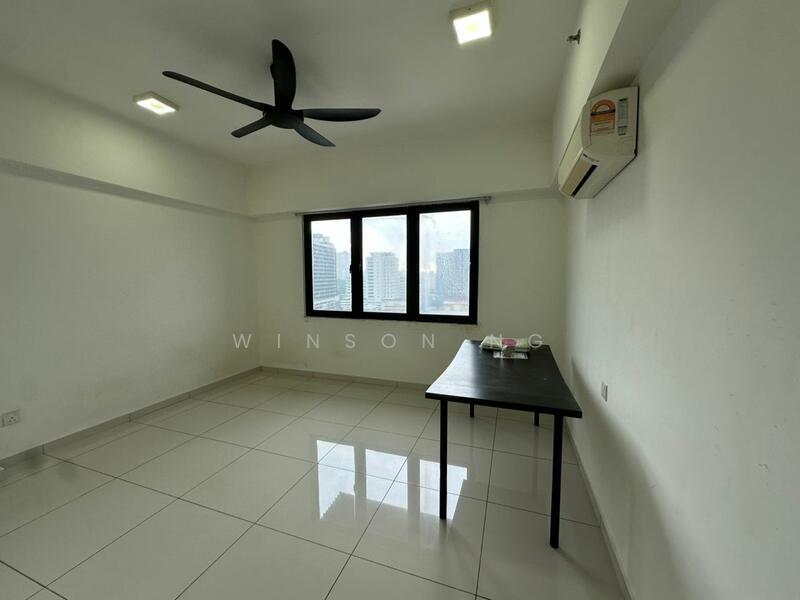 Untuk Disewa - Avenue D'Vogue