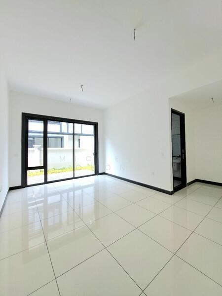 Rumah Berkembar untuk Dijual di Elmina (Shah Alam) - Michelle Chong - PropertyGuru.com.my