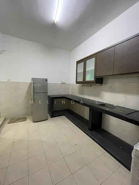 Untuk Disewa - Ulu Tiram Taman Bukit Tropika Fully Furnished 2 Storey Terrace 4bed