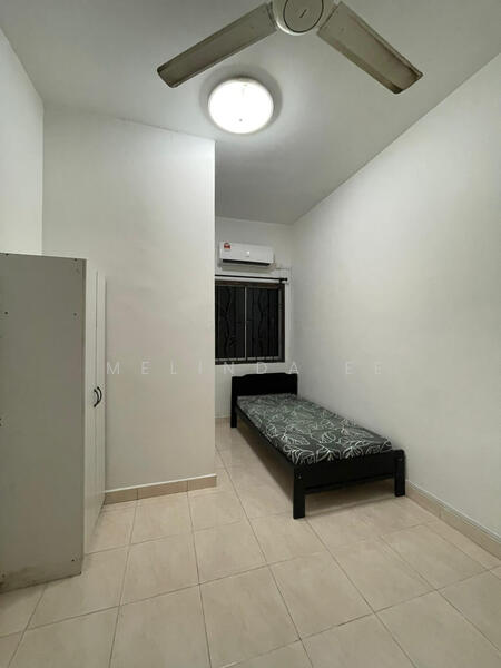 Untuk Disewa - Ulu Tiram Taman Bukit Tropika Fully Furnished 2 Storey Terrace 4bed