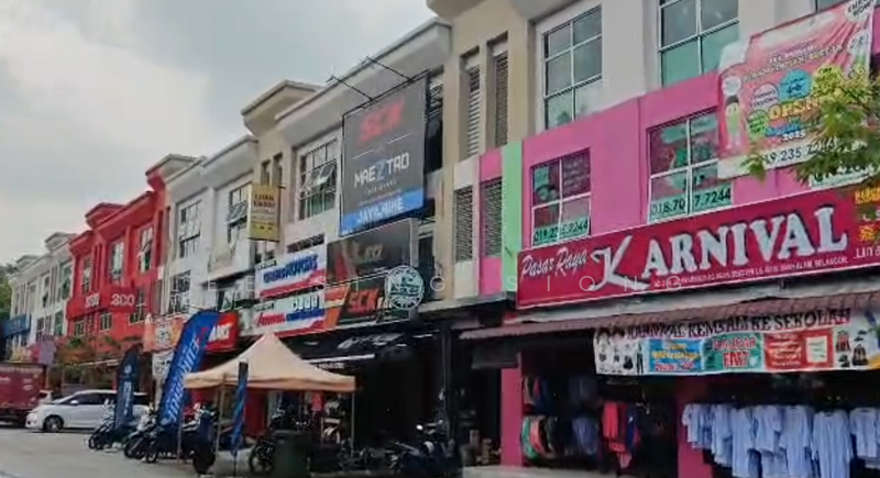 For Rent - (MainRoad) Jalan Uranus Taman Subang Pelangi @ Subang Impian Seksyen U5