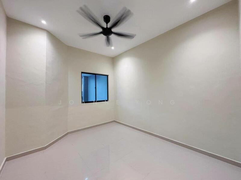 For Sale - Single Storey Terrace Corner Lot @ Jalan Harmoni 18, Taman Desa Skudai, Skudai, Johor