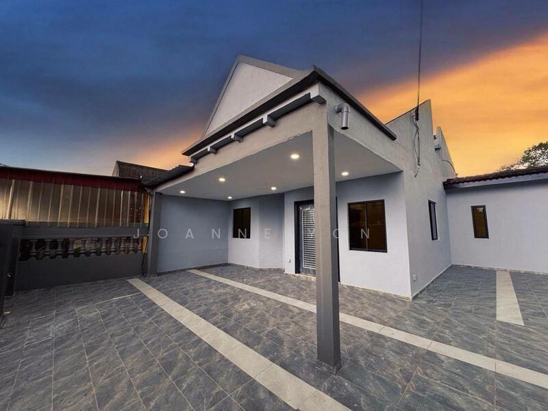 For Sale - Single Storey Terrace Corner Lot @ Jalan Harmoni 18, Taman Desa Skudai, Skudai, Johor