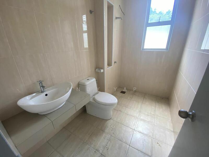 For Sale - Terraced House at Kota Emerald