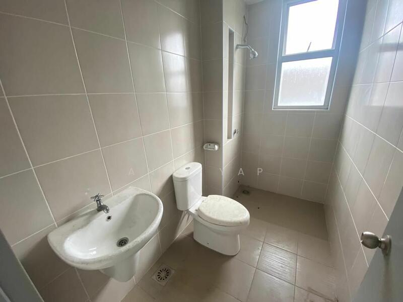 For Sale - Terraced House at Kota Emerald