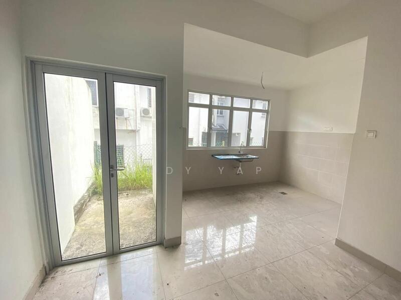 For Sale - Terraced House at Kota Emerald