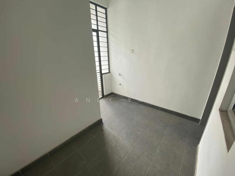 For Sale - Terraced House at Kota Emerald