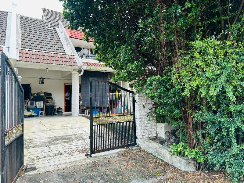 For Sale - Superlink Double Storey SS18 Subang Jaya