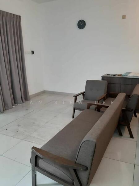 Untuk Disewa - 3-storey Terraced House at Seksyen 11