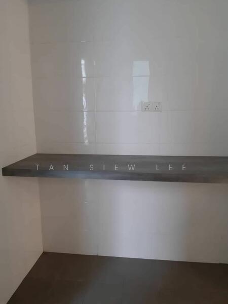 Untuk Disewa - 3-storey Terraced House at Seksyen 11