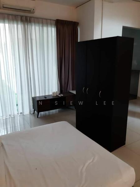 Untuk Disewa - 3-storey Terraced House at Seksyen 11