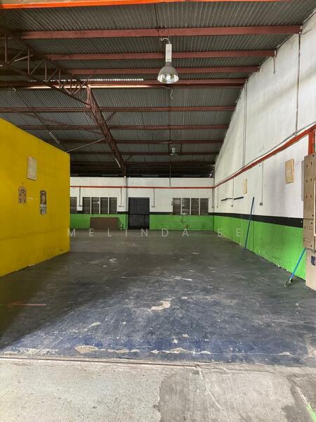 Untuk Disewa - Johor Bahru Taman Johor Good Location Single Storey Factory
