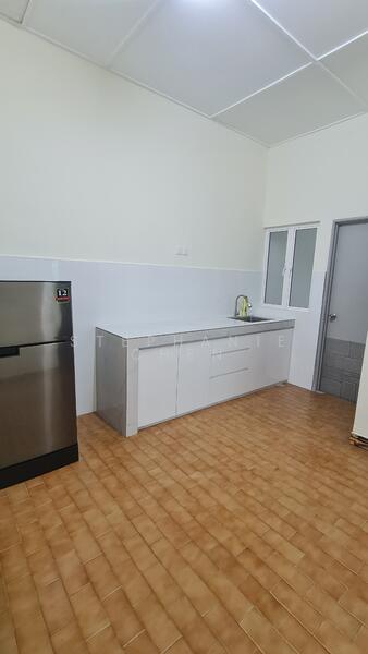 For Sale - Single storey corner link