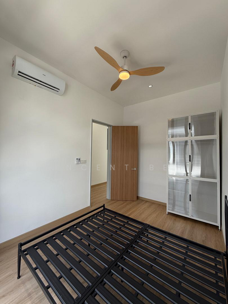 For Rent - 1-storey Terraced House at Taman Puchong Legenda