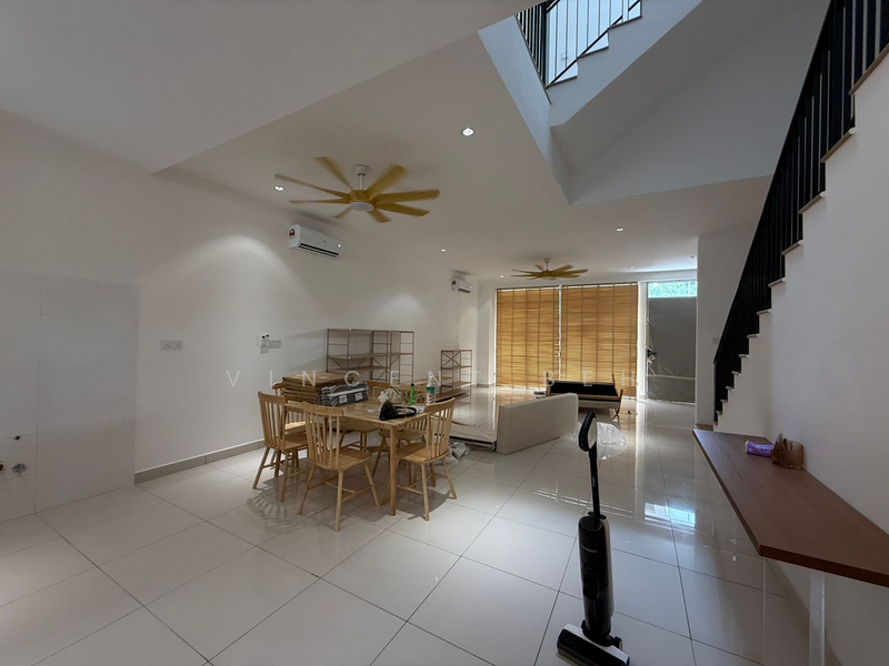 For Rent - 1-storey Terraced House at Taman Puchong Legenda