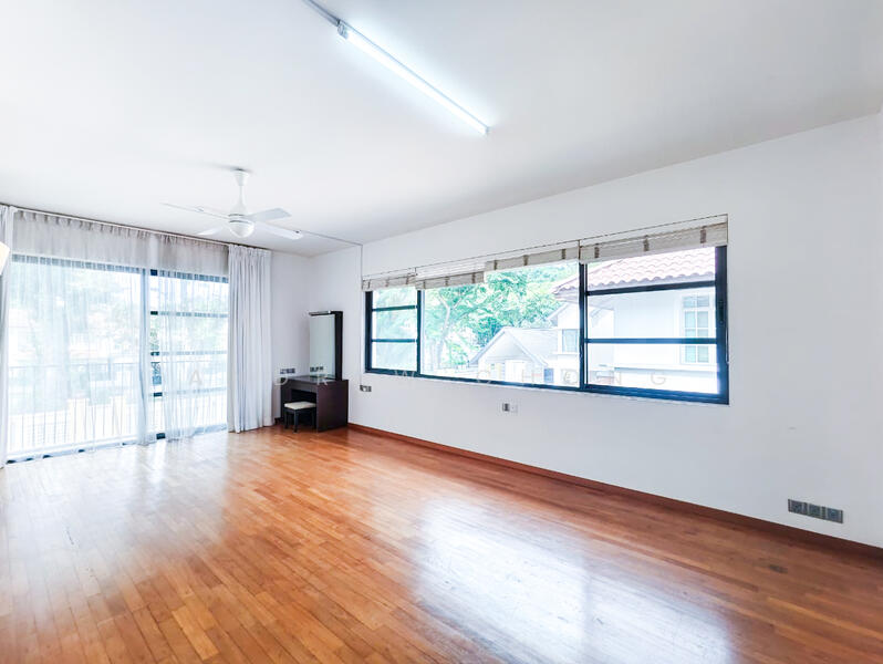 For Rent - 2 storey bungalow, Casa Grande