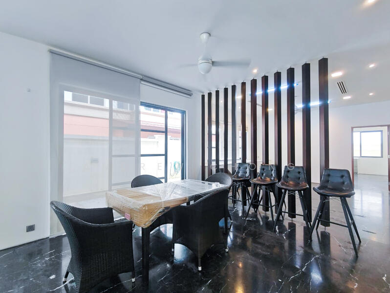 For Rent - 2 storey bungalow, Casa Grande