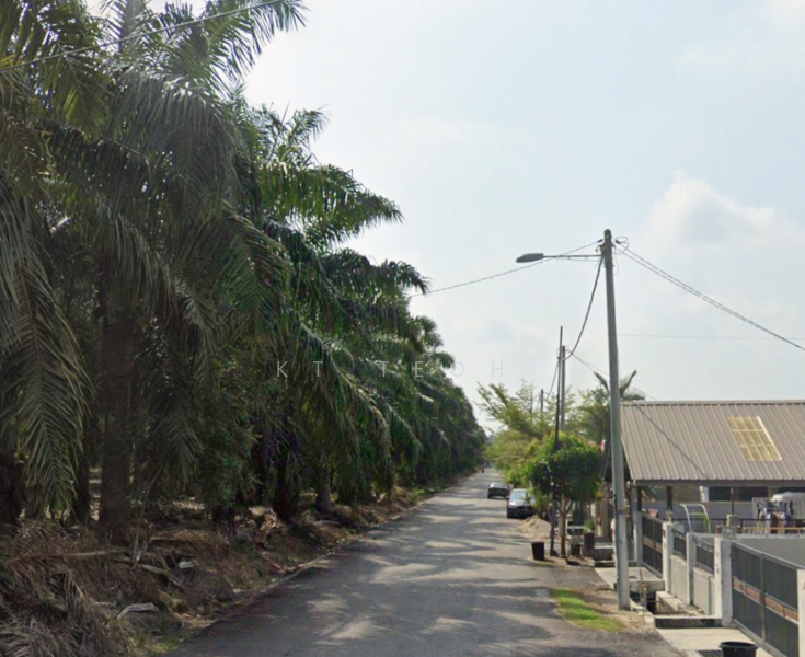 For Sale - Below Market Value; 1 Sty Mid Terrace @ Taman Seri Melur, Ayer Tawar