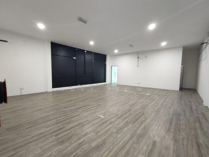 Untuk Disewa - Setia Business Park – Semi-Detached Factory for Rent