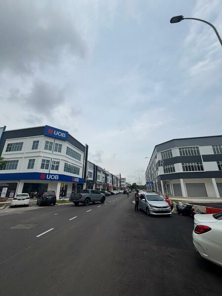 For Rent - Kulai Indahpura @ Vervocity 3 Storey Terrace ( Brand New / Corner Lot ) Shop ( Ground Floor )