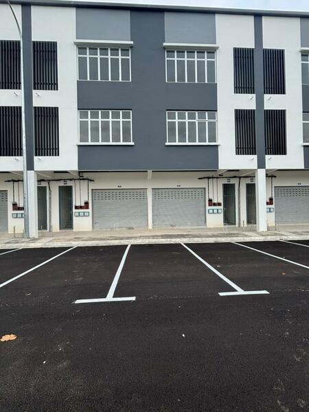 For Rent - Kulai Indahpura @ Vervocity 3 Storey Terrace ( Brand New / Corner Lot ) Shop ( Ground Floor )