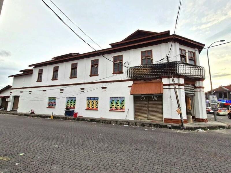 For Rent - Menglembu Pasar@Jalan Besar Corner Double Storey Shoplot for Rent