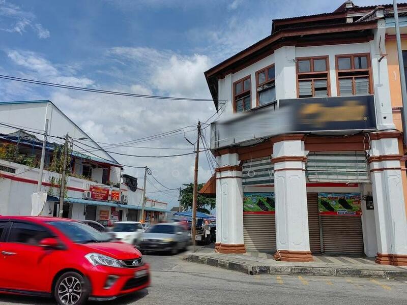 For Rent - Menglembu Pasar@Jalan Besar Corner Double Storey Shoplot for Rent