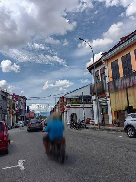 For Rent - Menglembu Pasar@Jalan Besar Corner Double Storey Shoplot for Rent