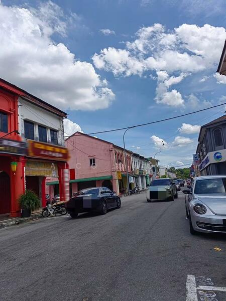 For Rent - Menglembu Pasar@Jalan Besar Corner Double Storey Shoplot for Rent