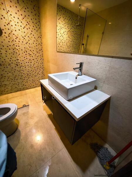 Service Residence for Sale at Regalia Residence - Hong . - PropertyGuru.com.my