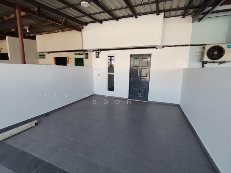 Untuk Dijual - Double Storey Terrace for Sale - Taman Melaka Baru, Melaka
