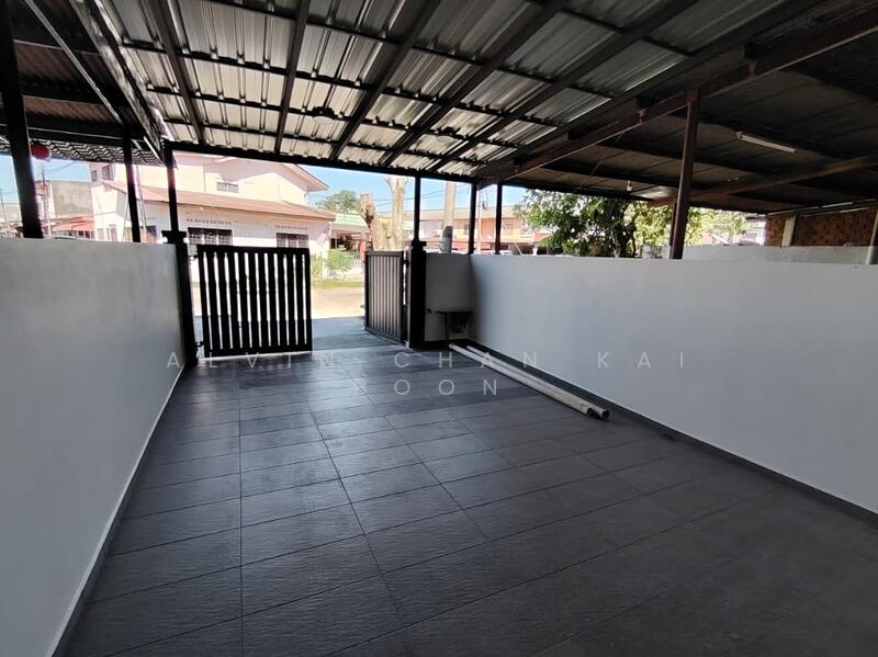 Untuk Dijual - Double Storey Terrace for Sale - Taman Melaka Baru, Melaka