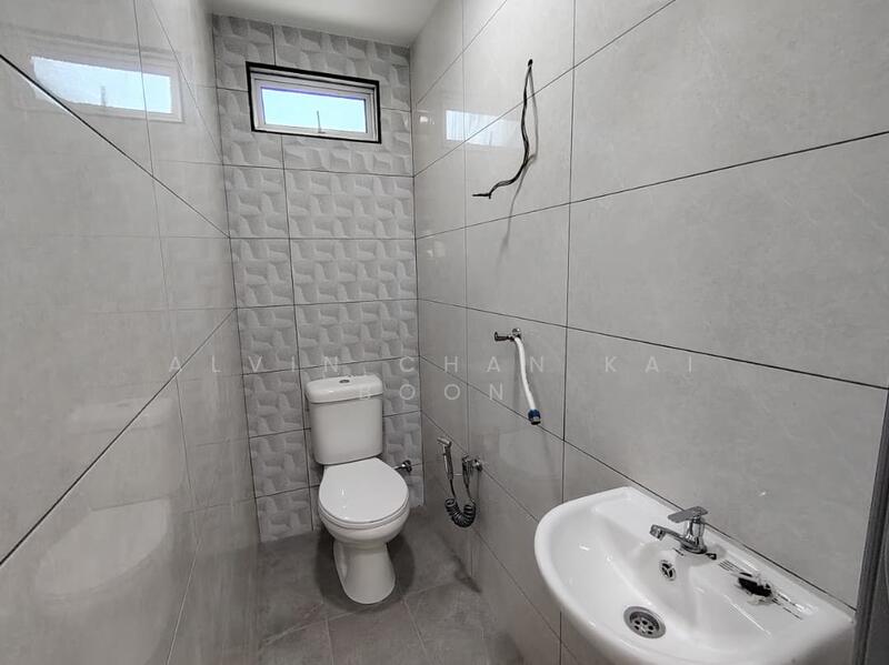 Untuk Dijual - Double Storey Terrace for Sale - Taman Melaka Baru, Melaka