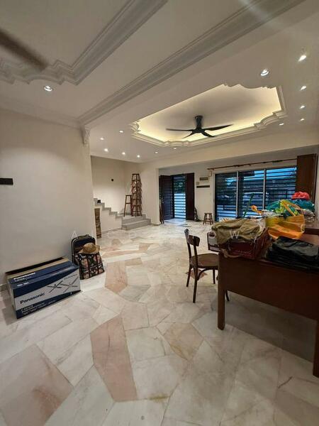 For Sale - Ipoh Jalan Kuala Kangsar Taman Che Wan Double Storey Corner House For Sale