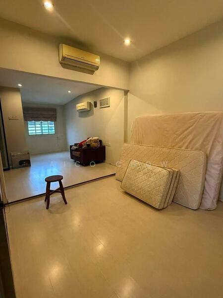 For Sale - Ipoh Jalan Kuala Kangsar Taman Che Wan Double Storey Corner House For Sale