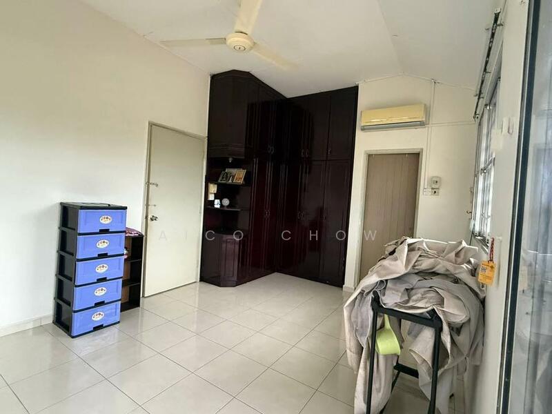 For Sale - Ipoh Jalan Kuala Kangsar Taman Che Wan Double Storey Corner House For Sale