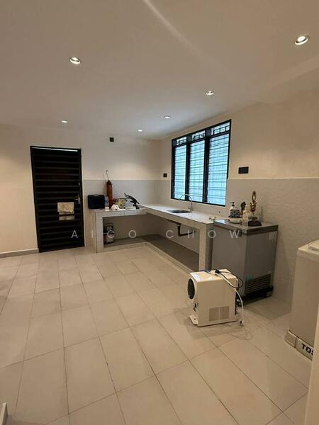 For Sale - Ipoh Jalan Kuala Kangsar Taman Che Wan Double Storey Corner House For Sale