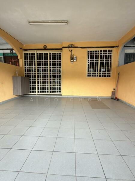 For Sale - Menglembu Kledang Utara Taman Arkid Double Storey Good Condition House For Sale