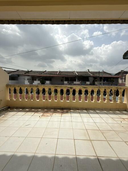 For Sale - Menglembu Kledang Utara Taman Arkid Double Storey Good Condition House For Sale