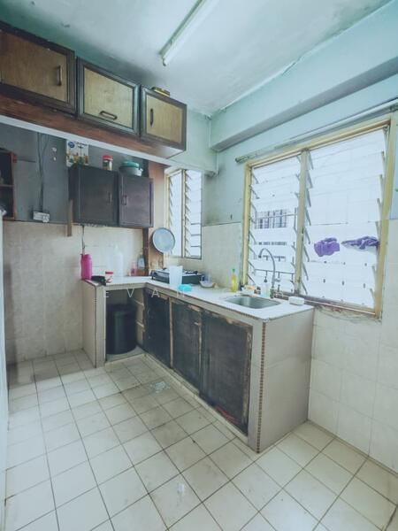 Untuk Dijual - Alpha Arena