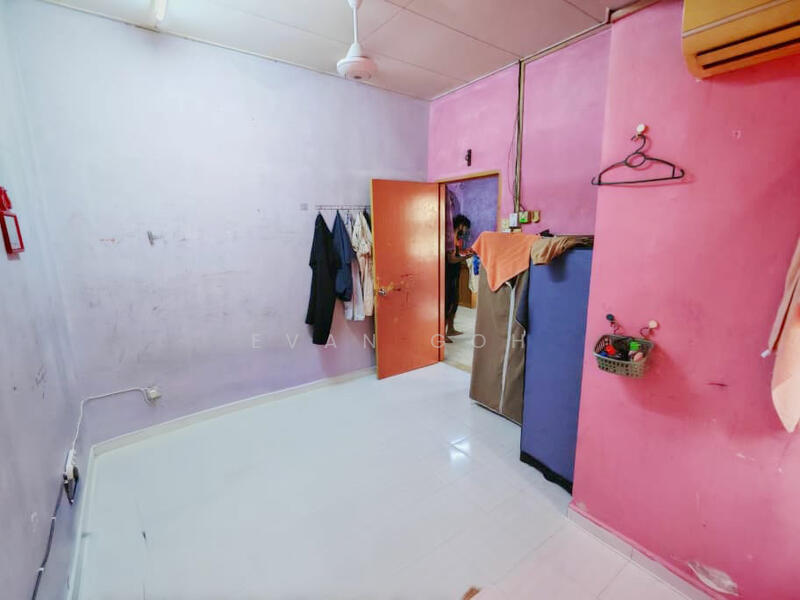 Untuk Dijual - Alpha Arena