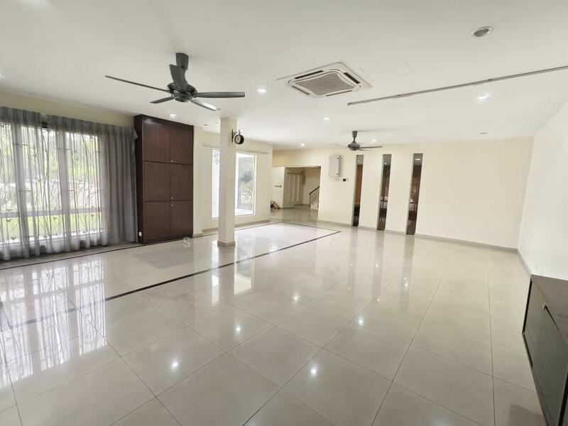 Extended living room