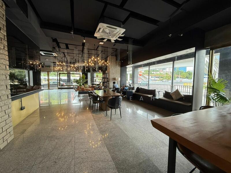 For Rent - ⭐ Corner ⭐ 2500sf ⭐ Ultra-Prime Location ⭐ Walking distance to BBCC, TRX, Times Square