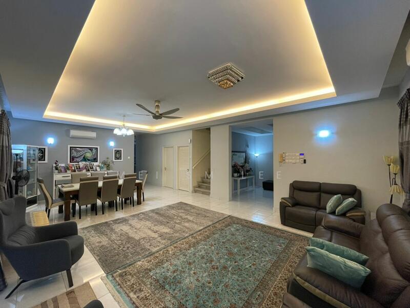 Avenue One Lake Valley Living Room