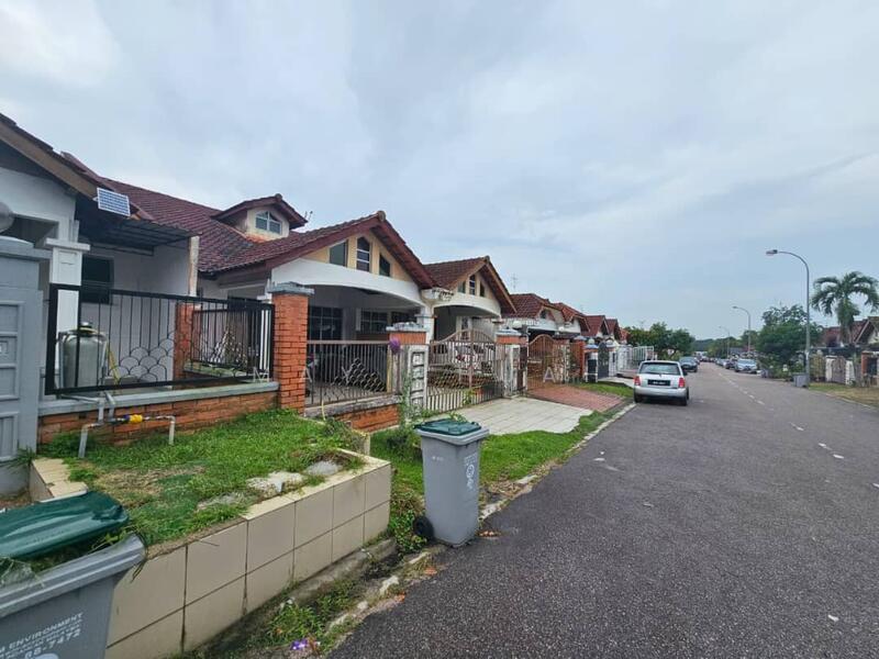 For Sale - Taman Impian Emas: Phase 9A2