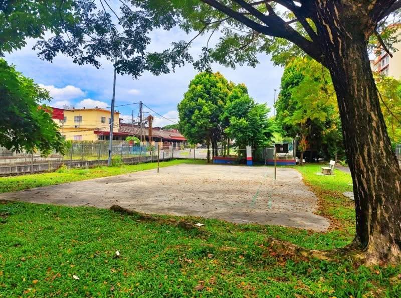 Rumah Berkembar untuk Dijual di Taman Baiduri Dengkil (Dengkil) - Rashidah Juremi - Exterior - PropertyGuru.com.my